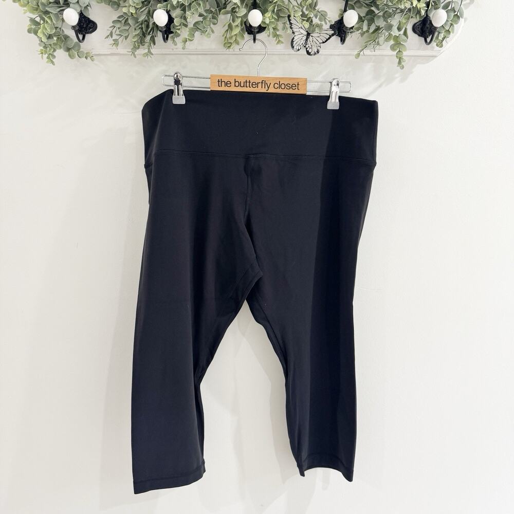 Lululemon Black Plus Size Align Cropped Leggings Size 20